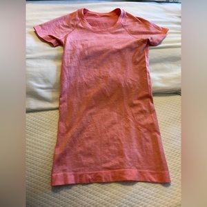 Lululemon Swiftly tech short sleeve shirt size 2 coral
